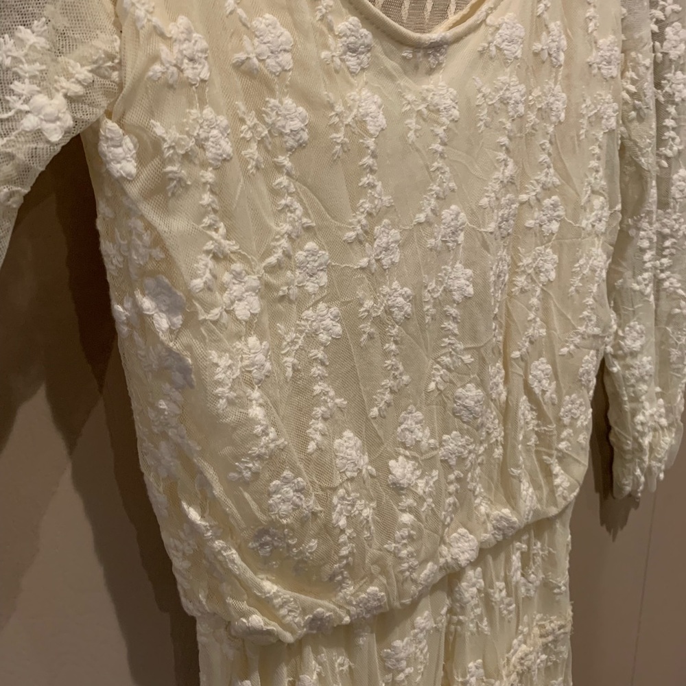 Off White Lace 3/4 Sleeve Gianni Bini Dress Size S